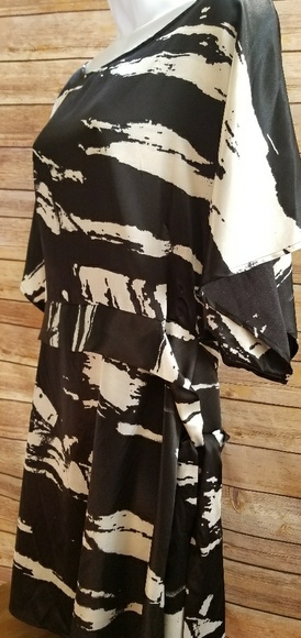 NEW! BCBG MaxAzria Satin Kimono Mini Dress - Picture 4 of 6